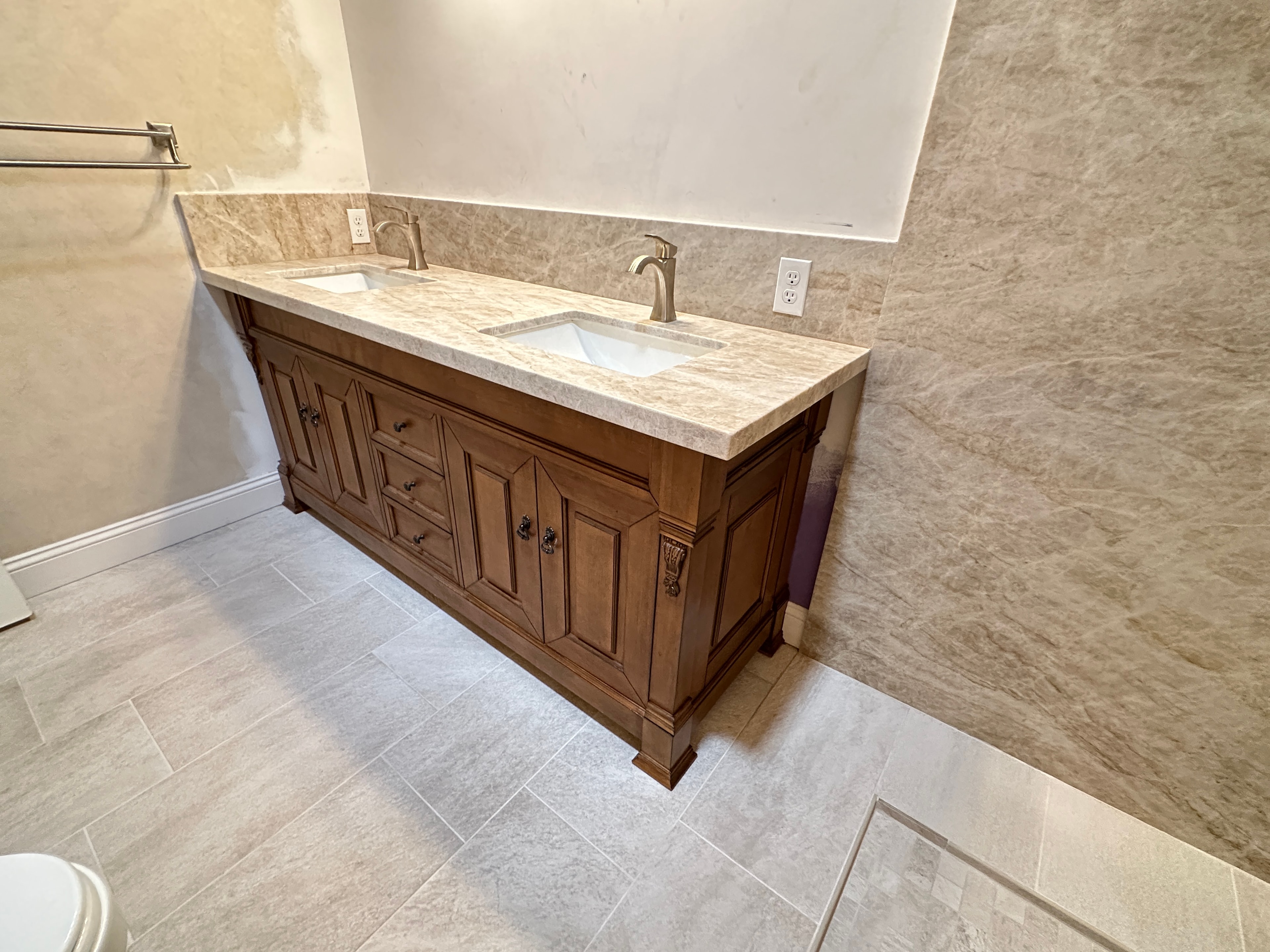 Modern bathroom vanity with dual sinks — HCIC